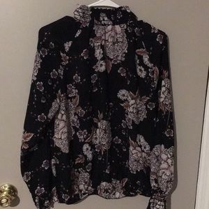 Blouse -floral